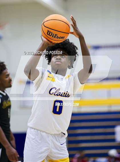 Thumbnail 3 in Edison vs. Clovis photogallery.