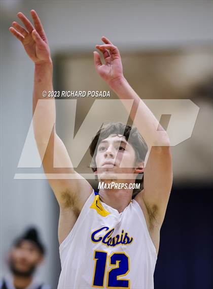 Thumbnail 1 in Edison vs. Clovis photogallery.