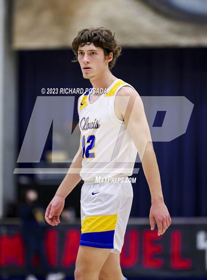 Thumbnail 3 in Edison vs. Clovis photogallery.