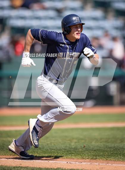 Thumbnail 2 in Tyrone vs. Hollidaysburg photogallery.