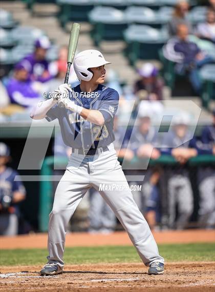 Thumbnail 3 in Tyrone vs. Hollidaysburg photogallery.