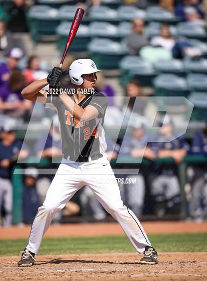 Thumbnail 2 in Tyrone vs. Hollidaysburg photogallery.