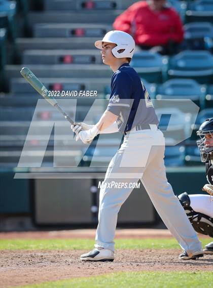 Thumbnail 3 in Tyrone vs. Hollidaysburg photogallery.
