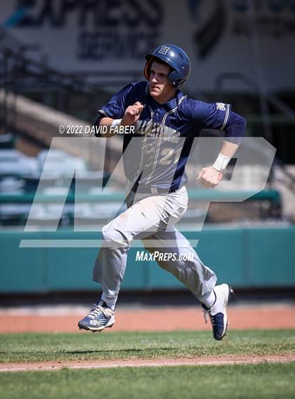 Thumbnail 3 in Tyrone vs. Hollidaysburg photogallery.