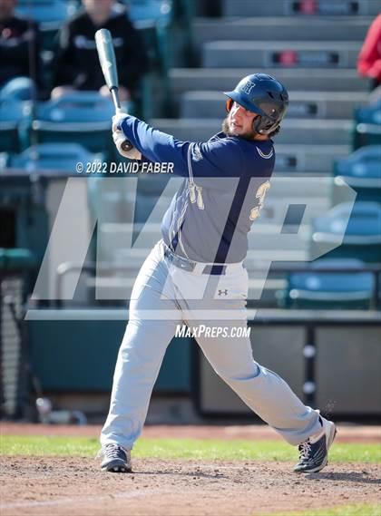 Thumbnail 2 in Tyrone vs. Hollidaysburg photogallery.