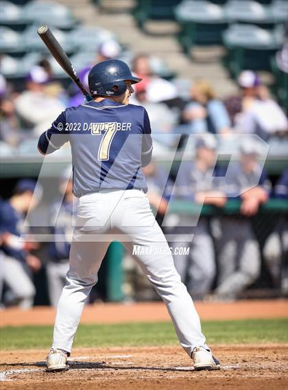 Thumbnail 2 in Tyrone vs. Hollidaysburg photogallery.