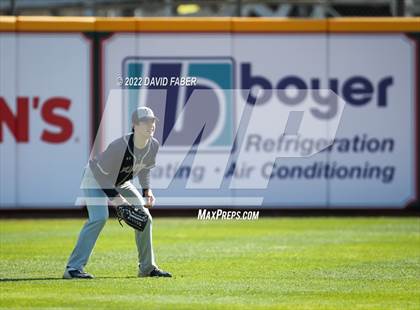 Thumbnail 1 in Tyrone vs. Hollidaysburg photogallery.