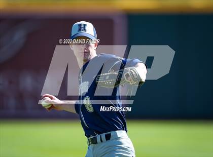 Thumbnail 1 in Tyrone vs. Hollidaysburg photogallery.