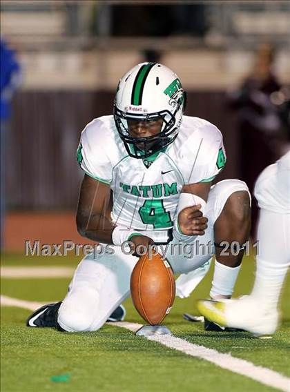 Thumbnail 2 in Cameron Yoe vs. Tatum (Class 2A Division 1 Quarterfinals) photogallery.
