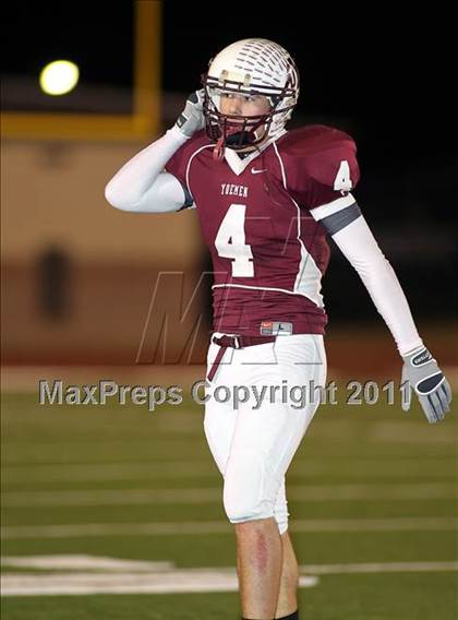 Thumbnail 2 in Cameron Yoe vs. Tatum (Class 2A Division 1 Quarterfinals) photogallery.