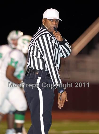 Thumbnail 3 in Cameron Yoe vs. Tatum (Class 2A Division 1 Quarterfinals) photogallery.