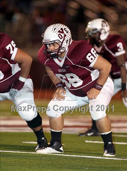 Thumbnail 2 in Cameron Yoe vs. Tatum (Class 2A Division 1 Quarterfinals) photogallery.