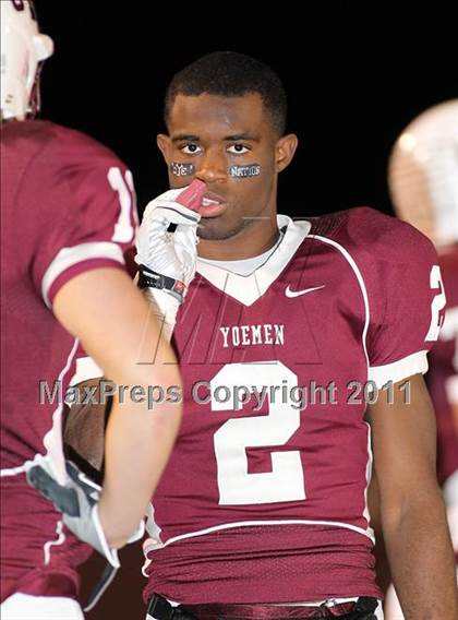 Thumbnail 1 in Cameron Yoe vs. Tatum (Class 2A Division 1 Quarterfinals) photogallery.