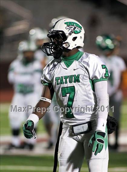 Thumbnail 1 in Cameron Yoe vs. Tatum (Class 2A Division 1 Quarterfinals) photogallery.