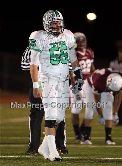 Thumbnail 2 in Cameron Yoe vs. Tatum (Class 2A Division 1 Quarterfinals) photogallery.
