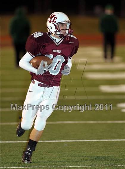 Thumbnail 2 in Cameron Yoe vs. Tatum (Class 2A Division 1 Quarterfinals) photogallery.