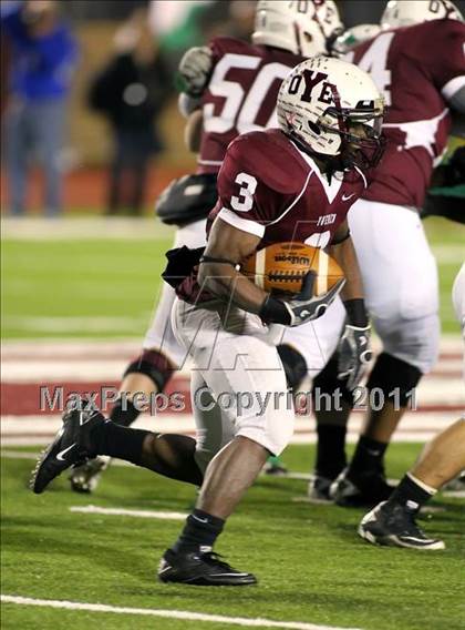 Thumbnail 3 in Cameron Yoe vs. Tatum (Class 2A Division 1 Quarterfinals) photogallery.