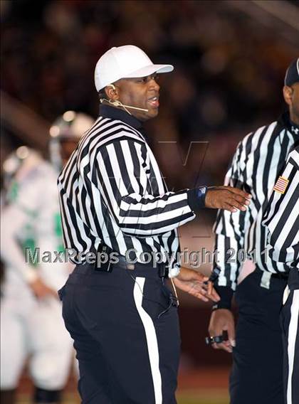 Thumbnail 3 in Cameron Yoe vs. Tatum (Class 2A Division 1 Quarterfinals) photogallery.