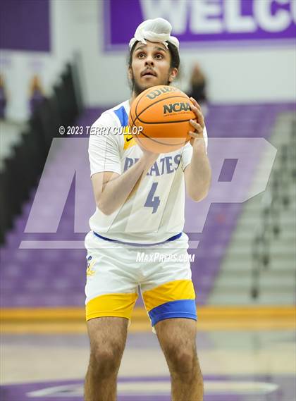 Thumbnail 3 in Pine View vs. Cyprus (Riverton Holiday Tournament) photogallery.