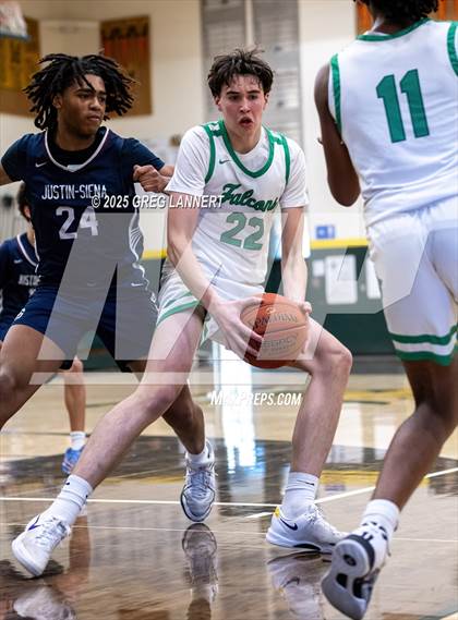 Thumbnail 2 in Archie Williams vs. Justin-Siena (MLK-John Lewis Memorial Tournament) photogallery.