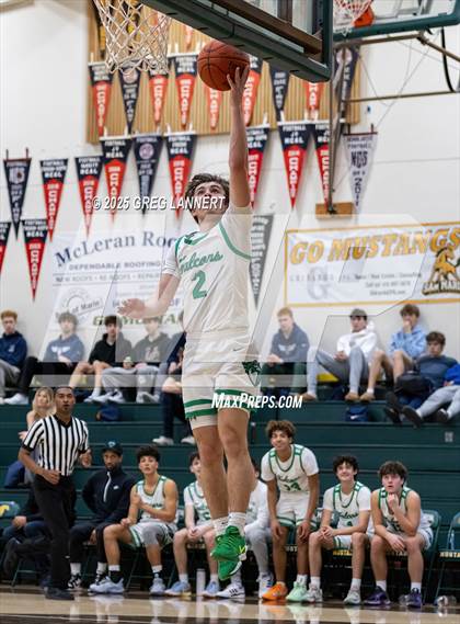Thumbnail 2 in Archie Williams vs. Justin-Siena (MLK-John Lewis Memorial Tournament) photogallery.