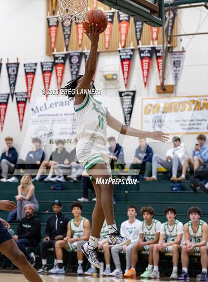 Thumbnail 3 in Archie Williams vs. Justin-Siena (MLK-John Lewis Memorial Tournament) photogallery.