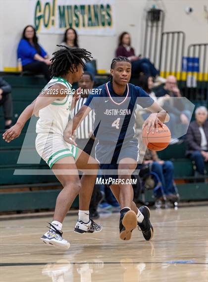 Thumbnail 1 in Archie Williams vs. Justin-Siena (MLK-John Lewis Memorial Tournament) photogallery.