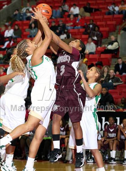Thumbnail 1 in University vs. Washington (T-Mobile Invitational) photogallery.