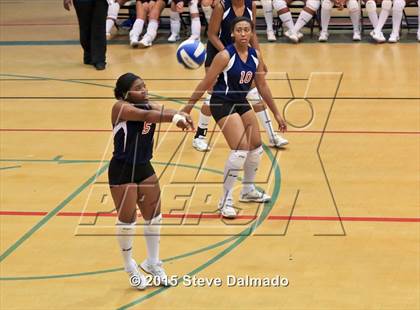 Thumbnail 1 in East Jefferson vs Ehret photogallery.