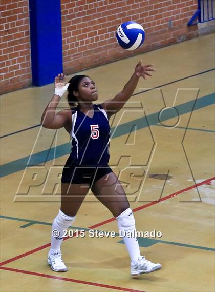 Thumbnail 3 in East Jefferson vs Ehret photogallery.