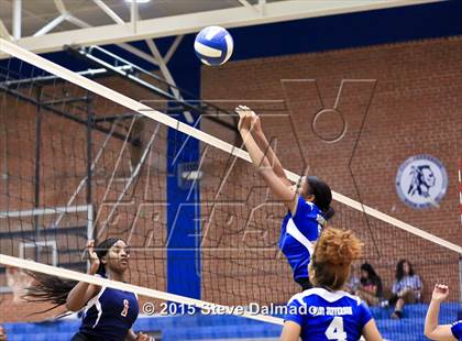 Thumbnail 1 in East Jefferson vs Ehret photogallery.