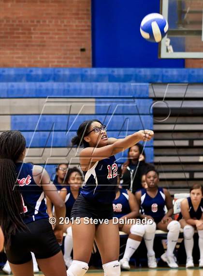 Thumbnail 2 in East Jefferson vs Ehret photogallery.
