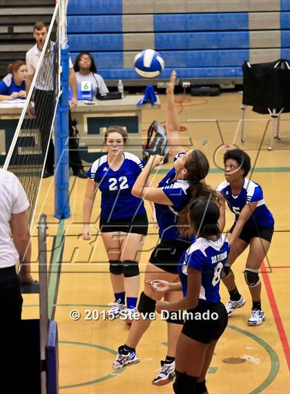 Thumbnail 1 in East Jefferson vs Ehret photogallery.