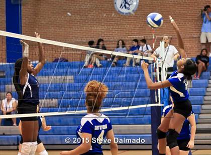 Thumbnail 3 in East Jefferson vs Ehret photogallery.