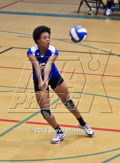 Thumbnail 2 in East Jefferson vs Ehret photogallery.