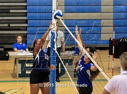 Thumbnail 2 in East Jefferson vs Ehret photogallery.
