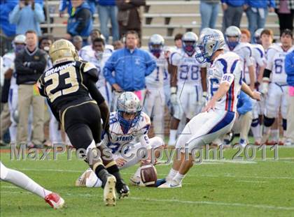 Thumbnail 2 in Gaffney vs. Byrnes (SCHSL 4A Division 1 Final) photogallery.