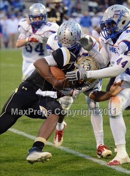 Thumbnail 2 in Gaffney vs. Byrnes (SCHSL 4A Division 1 Final) photogallery.