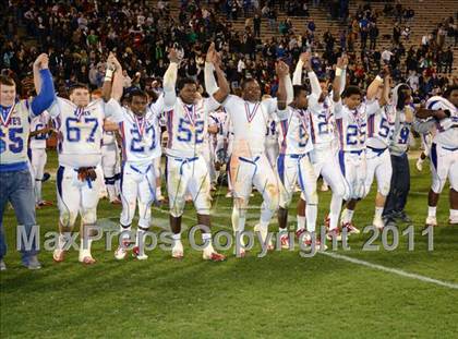 Thumbnail 2 in Gaffney vs. Byrnes (SCHSL 4A Division 1 Final) photogallery.