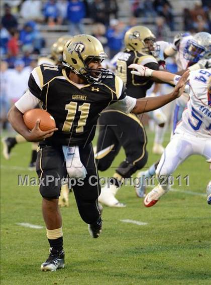 Thumbnail 1 in Gaffney vs. Byrnes (SCHSL 4A Division 1 Final) photogallery.