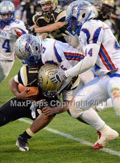 Thumbnail 3 in Gaffney vs. Byrnes (SCHSL 4A Division 1 Final) photogallery.