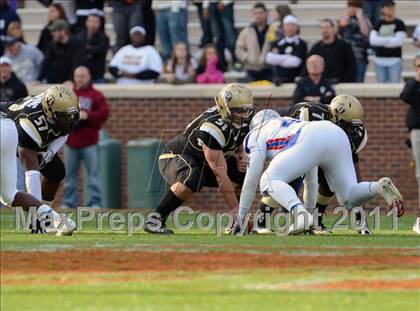 Thumbnail 3 in Gaffney vs. Byrnes (SCHSL 4A Division 1 Final) photogallery.