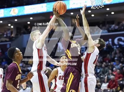 Thumbnail 2 in Christ the King vs Ozark (Bass Pro Shop Tournament of Champions) photogallery.