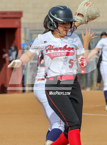 Thumbnail 1 in Harbor Teacher vs. Legacy (CIF LACS Division II Final) photogallery.