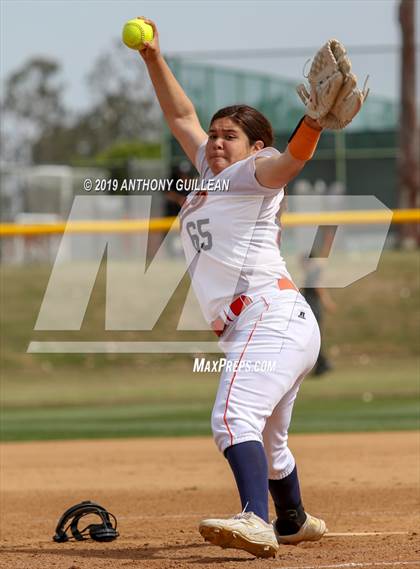 Thumbnail 3 in Harbor Teacher vs. Legacy (CIF LACS Division II Final) photogallery.
