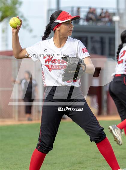 Thumbnail 2 in Harbor Teacher vs. Legacy (CIF LACS Division II Final) photogallery.