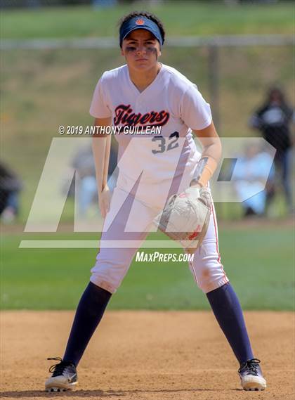 Thumbnail 3 in Harbor Teacher vs. Legacy (CIF LACS Division II Final) photogallery.