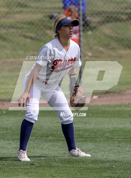 Thumbnail 2 in Harbor Teacher vs. Legacy (CIF LACS Division II Final) photogallery.