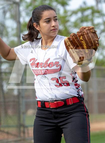 Thumbnail 1 in Harbor Teacher vs. Legacy (CIF LACS Division II Final) photogallery.
