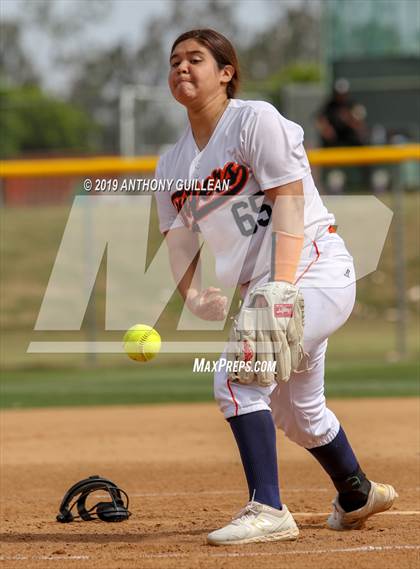 Thumbnail 2 in Harbor Teacher vs. Legacy (CIF LACS Division II Final) photogallery.